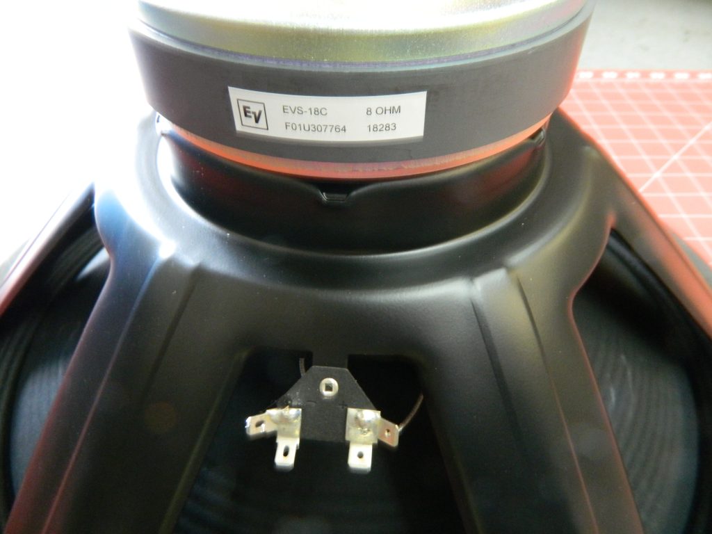 EV Electro Voice EKX-18SP 18