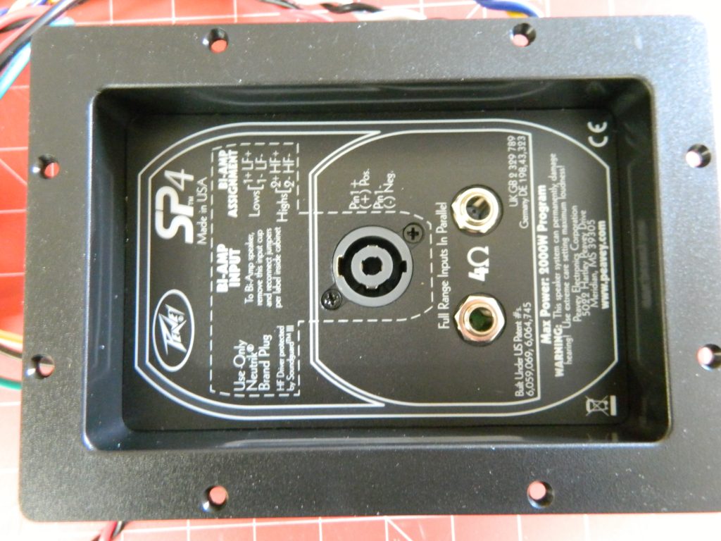 Dual 15 Inch Subwoofer Peavey SP® 2x15 Inch Quasi 3-Way Passive